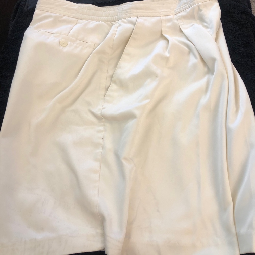 Bette & Court Signature White Garment shorts